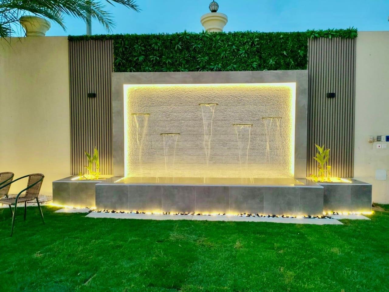شلالات جدارية للحوش بالرياض - نخيل الرياض 4